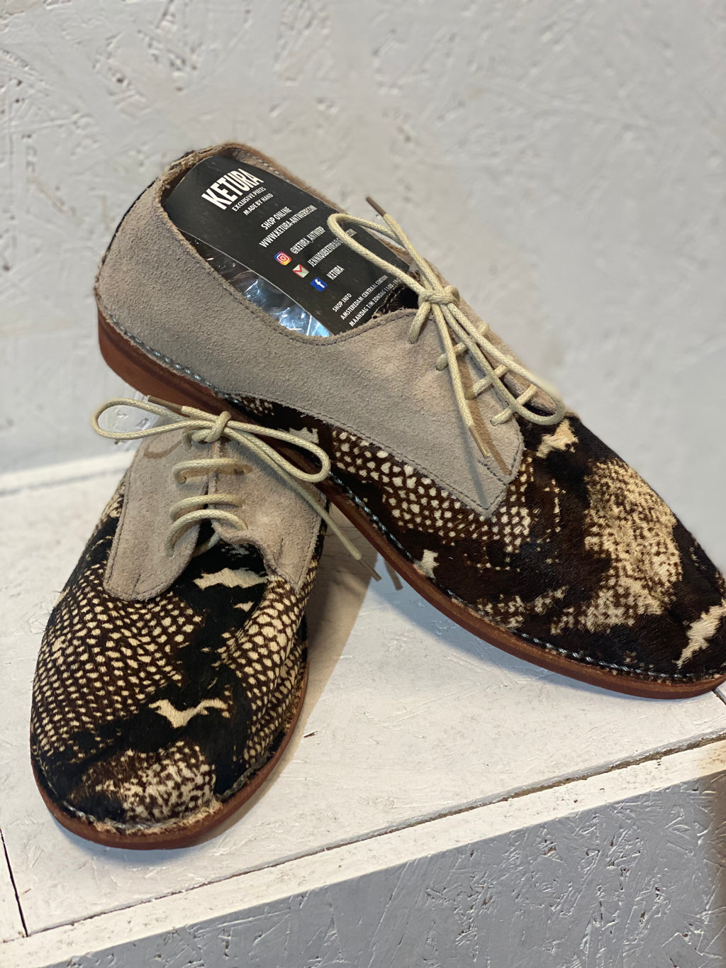 Genuine leather shoes