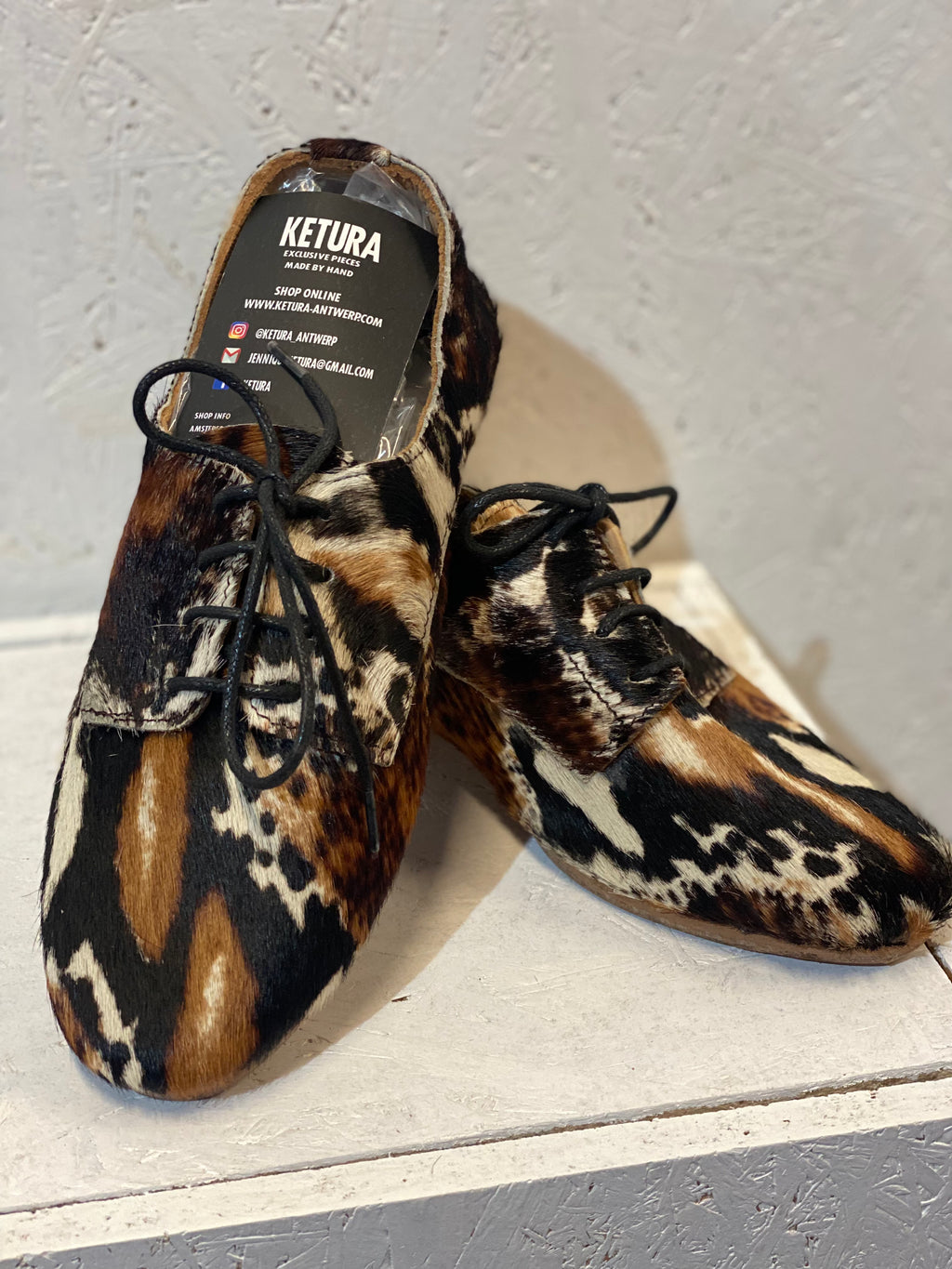 Genuine leather shoes