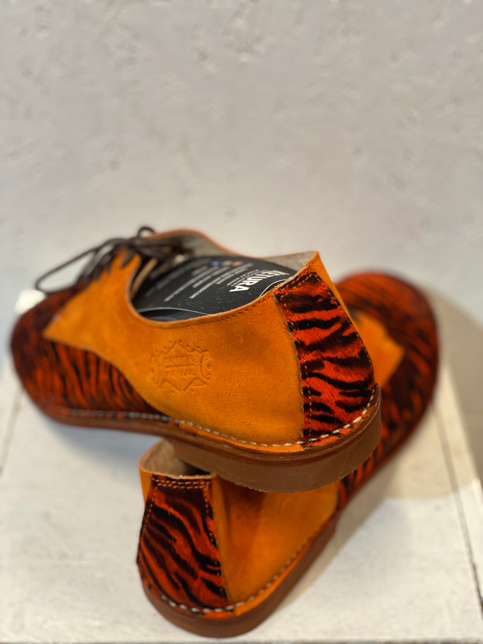 Genuine leather shoes